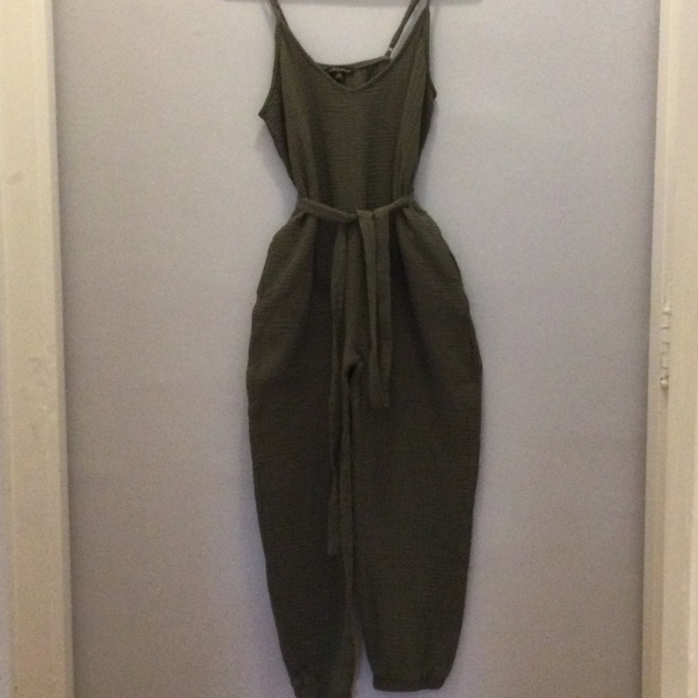 Shinestar cotton gauze jumpsuit.